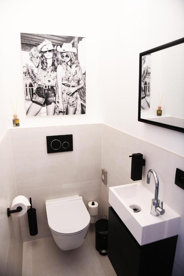 Ferienwohnung Women Of The World - Antwerpen Exterior foto